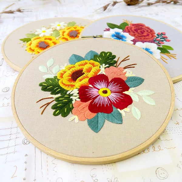 Floral Embroidery Kit for Beginners, DIY Kits for Adults, Floral Hoop, Self  Care Gift, Sewing Gift for Best Friend 