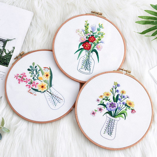 Easy Embroidery Kit Beginnerchristmas Gifts Embroidery -   Embroidery  kits, Flower embroidery designs, Beginner embroidery kit